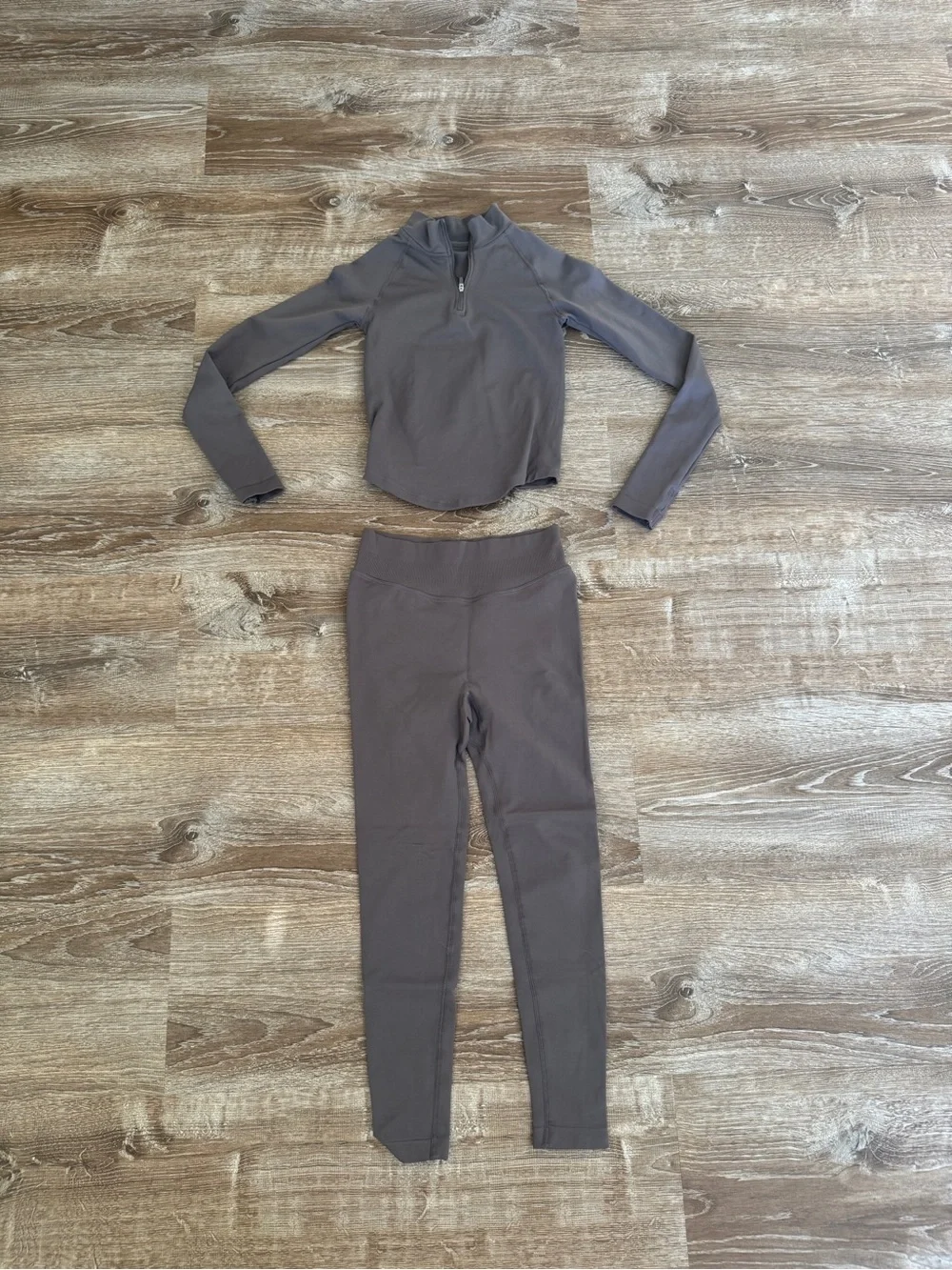 Women's Long Sleeve Half-Zip Crop Top & High-Waist Leggings Set - Picture 1 of 4